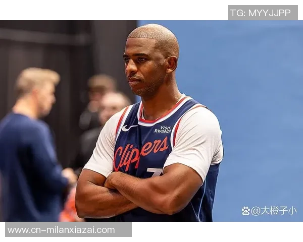 快船官方发布新海报保罗与科林斯携手庆祝胜利展现内外功臣风采